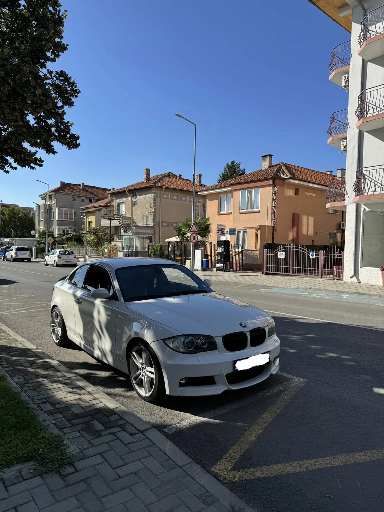 BMW 120 | Mobile.bg   1