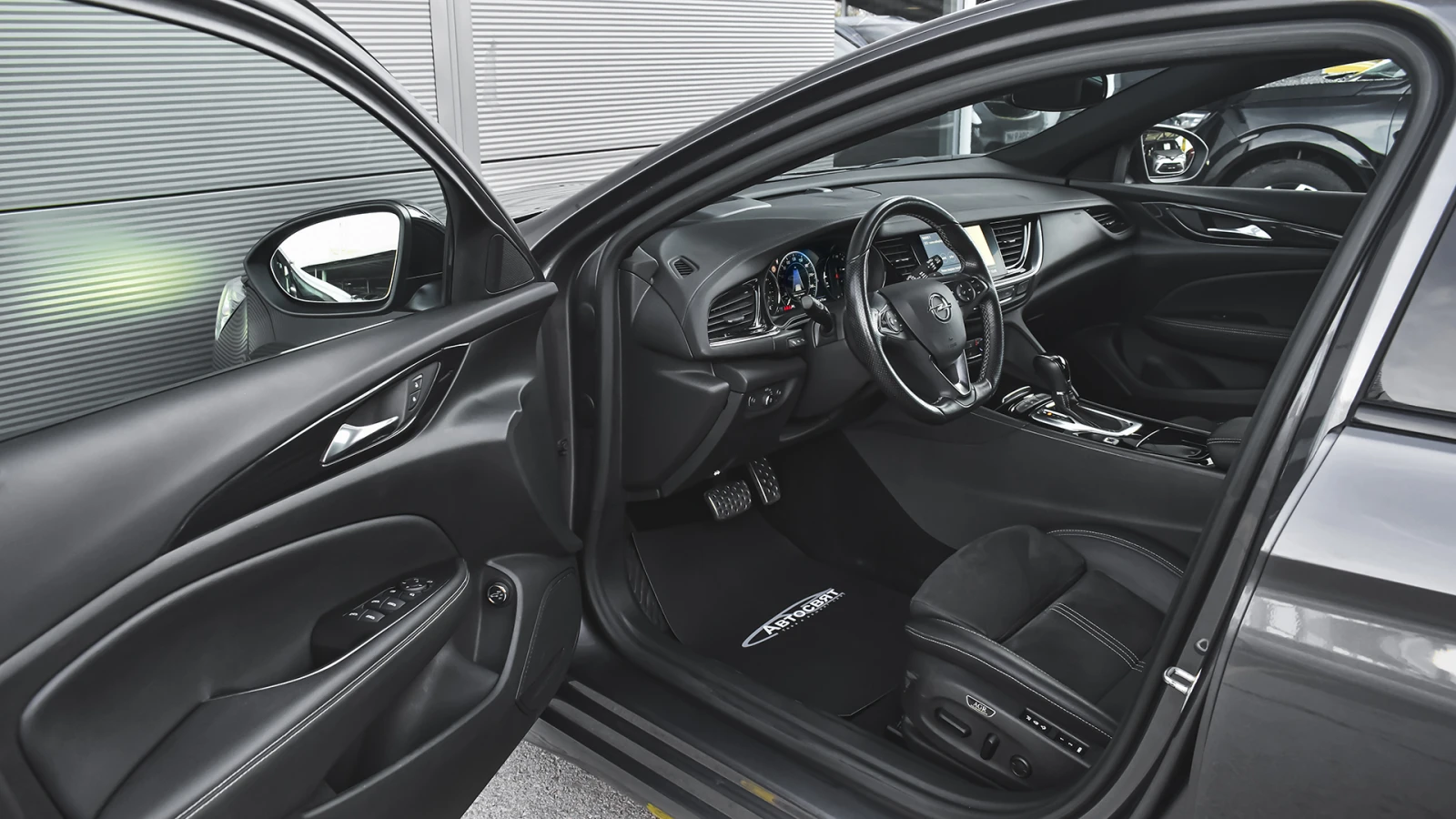 Opel Insignia Sports Tourer 2.0 CDTI Ultimate Automatic - изображение 8