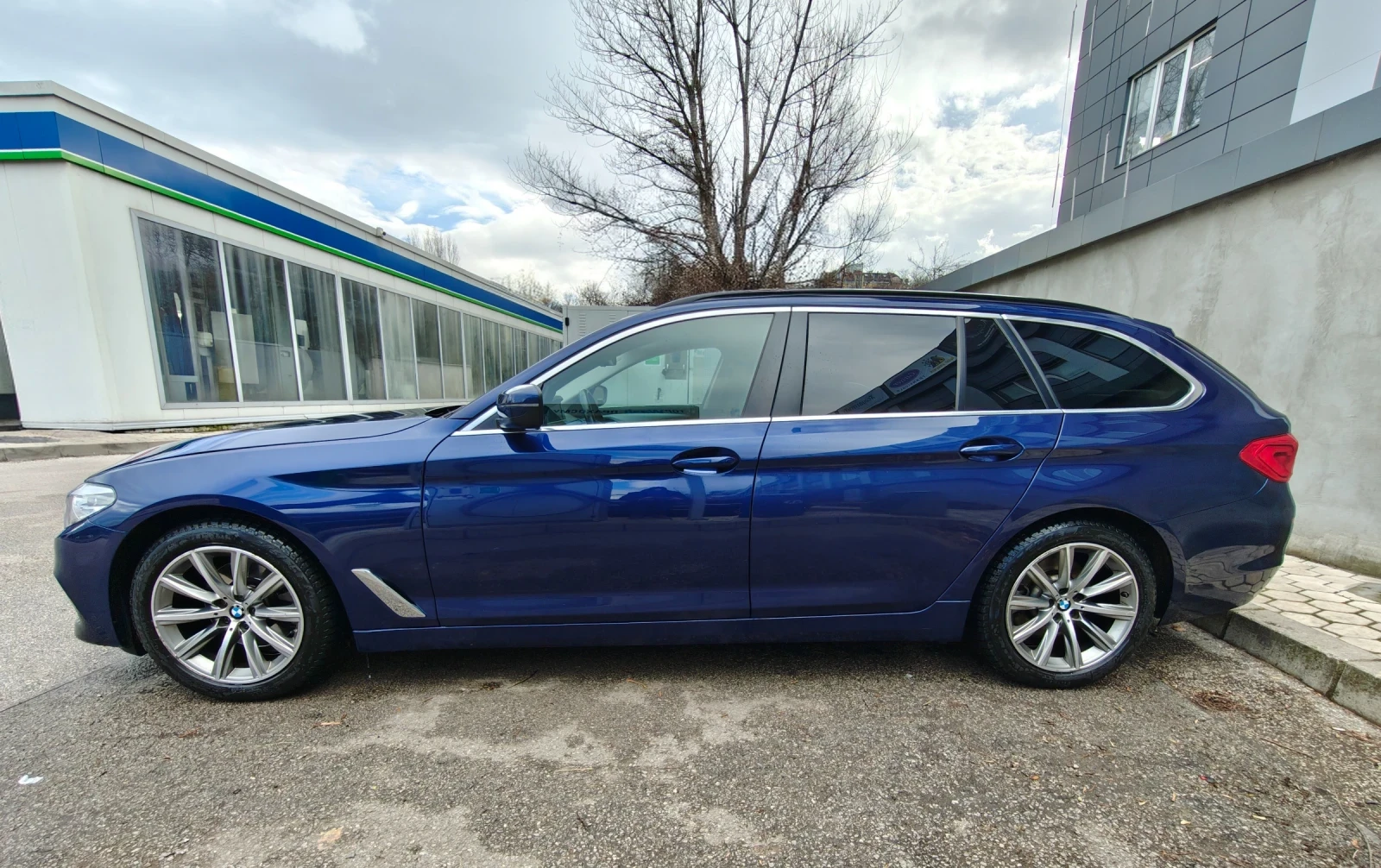 BMW 520 520XD - изображение 2