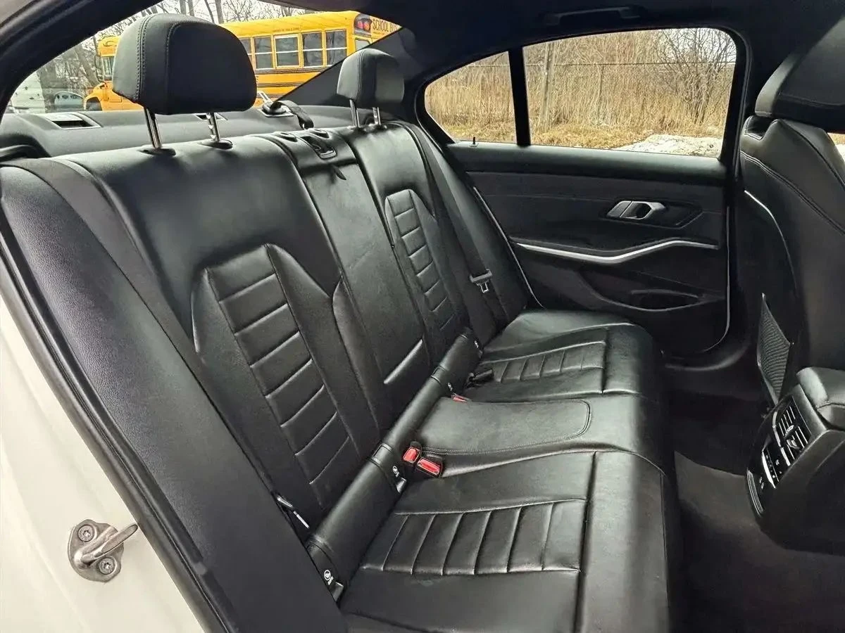 BMW 330 M-pkg* Keyless* Apple Carplay* Wireless* BackupCam | Mobile.bg � ����������� 17