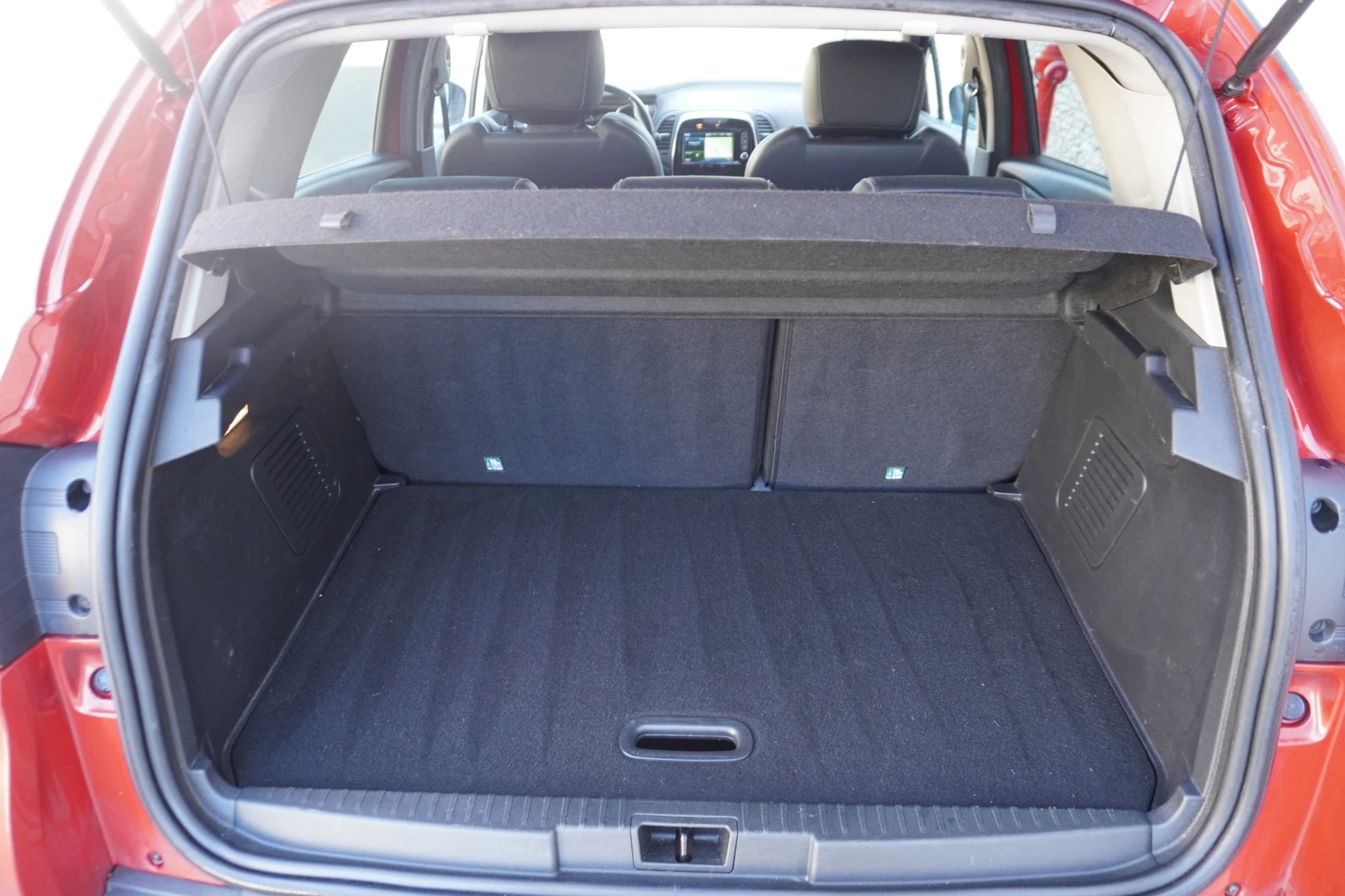 Renault Captur 1.5dCi/INTENS/FACELIFT/DUAL-TONE, снимка 10 - Автомобили и джипове - 53765491