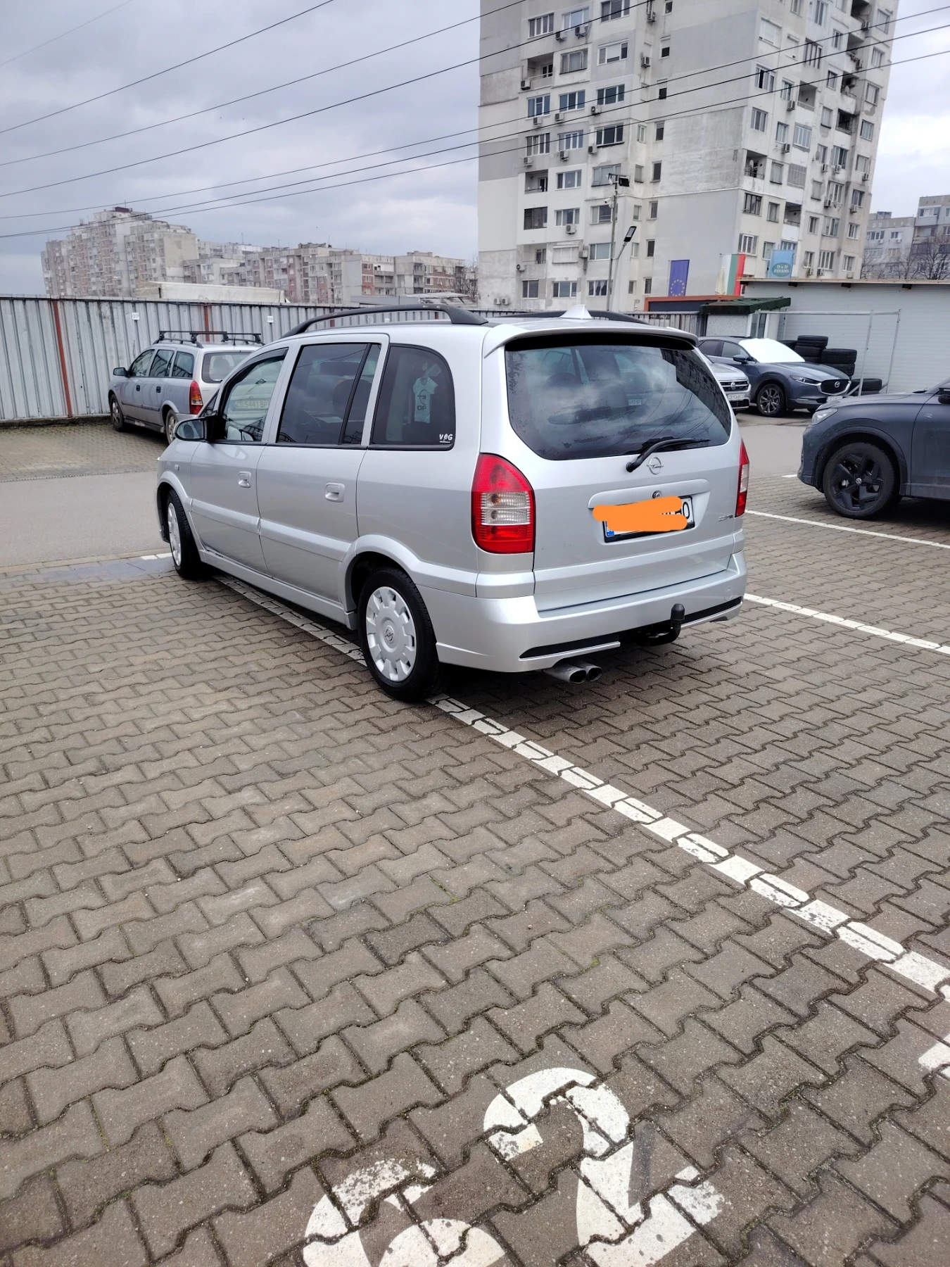 Opel Zafira, снимка 4 - Автомобили и джипове - 53851549