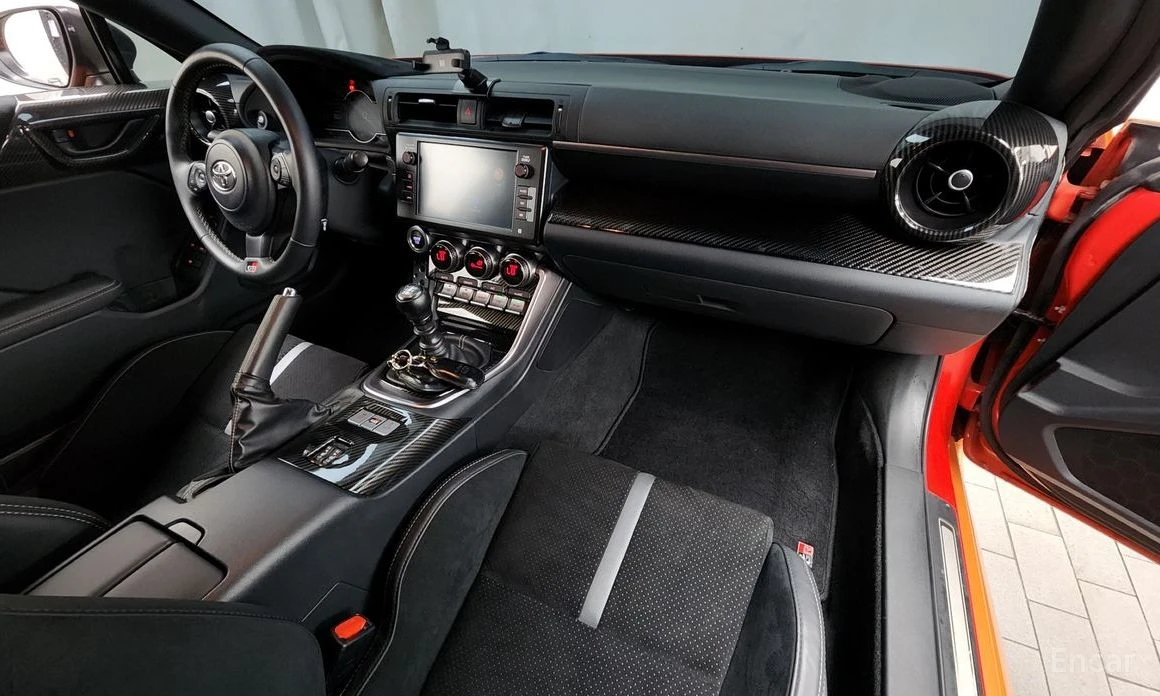 Toyota GR86 2.4* PREMIUM* ПОДГРЕВ* КАМЕРА* КЕЙЛЕС* CARBON* , снимка 7 - Автомобили и джипове - 54197133