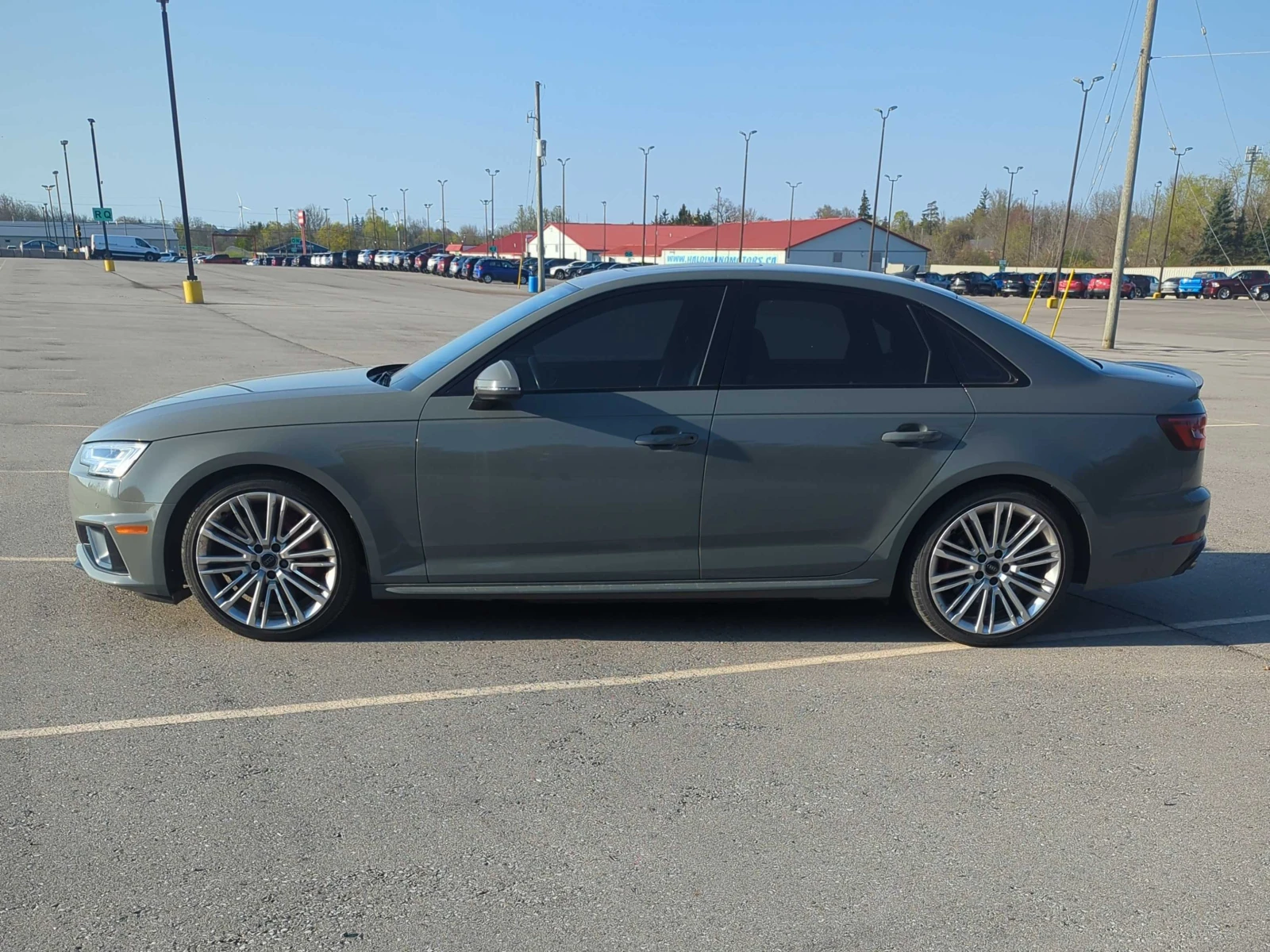 Audi S4 Technik/B&O/Distronic, снимка 4 - Автомобили и джипове - 54429861