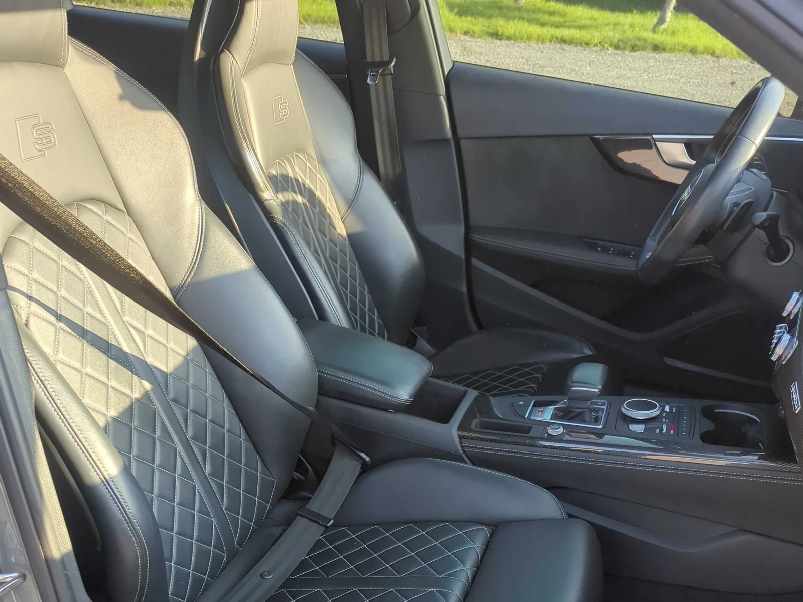 Audi S4 Technik/B&O/Distronic, снимка 8 - Автомобили и джипове - 54429861