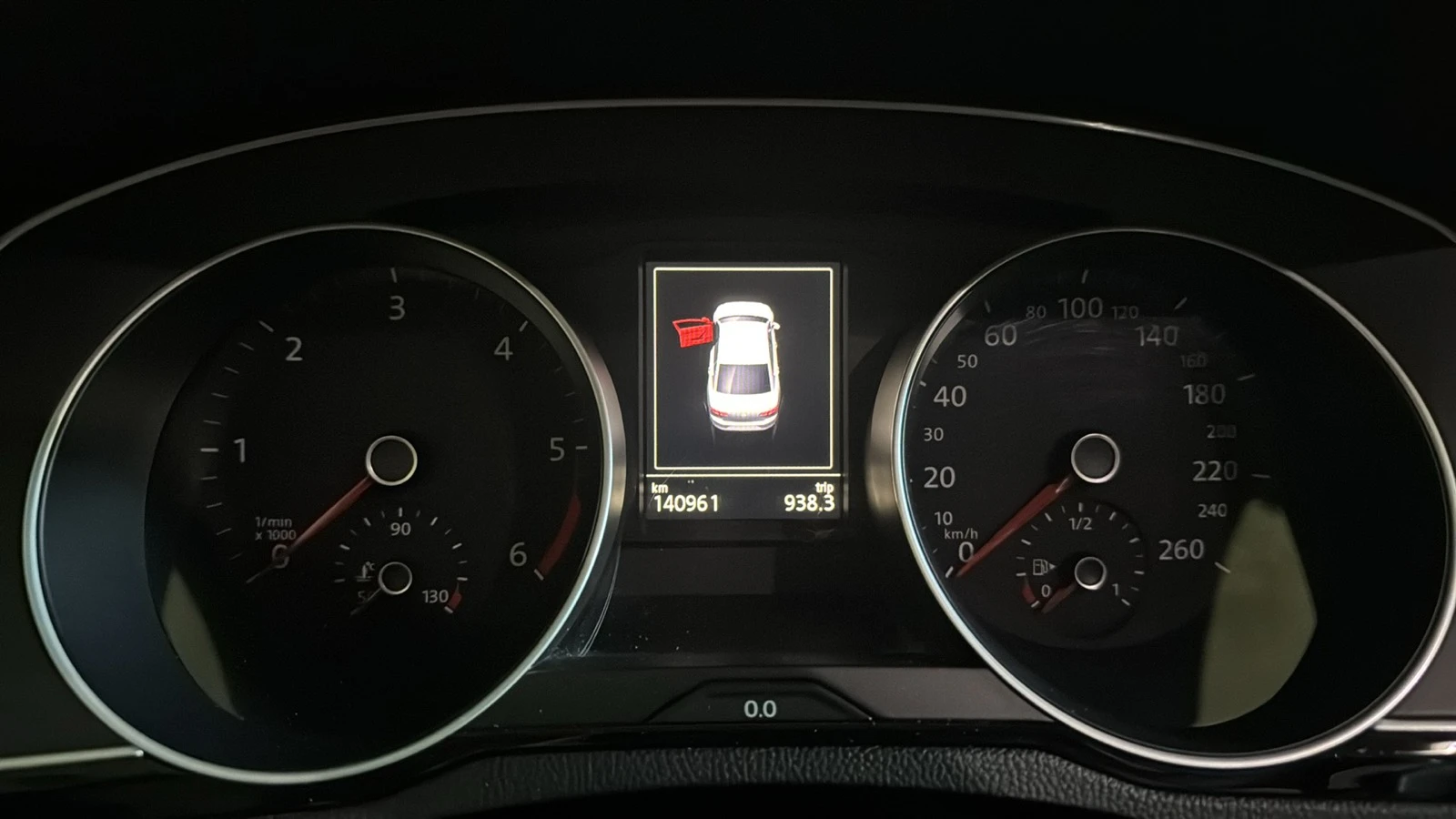 VW Passat B8 190кс 4x4, снимка 9 - Автомобили и джипове - 54685770