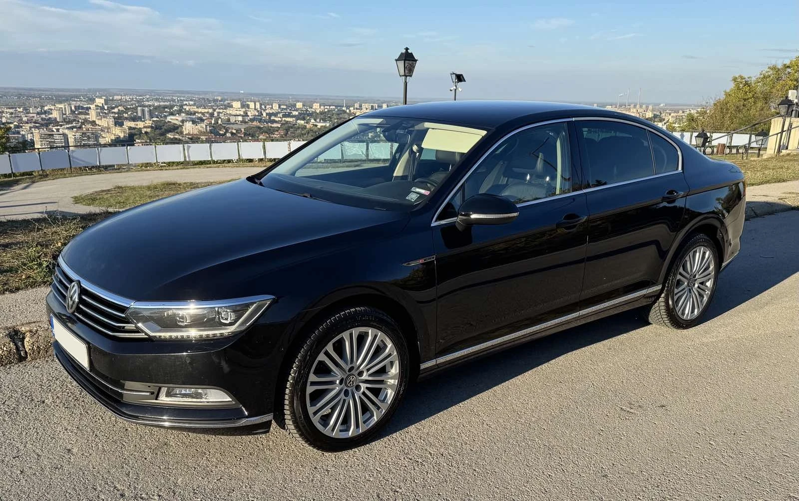 VW Passat B8 190кс 4x4, снимка 6 - Автомобили и джипове - 54685770