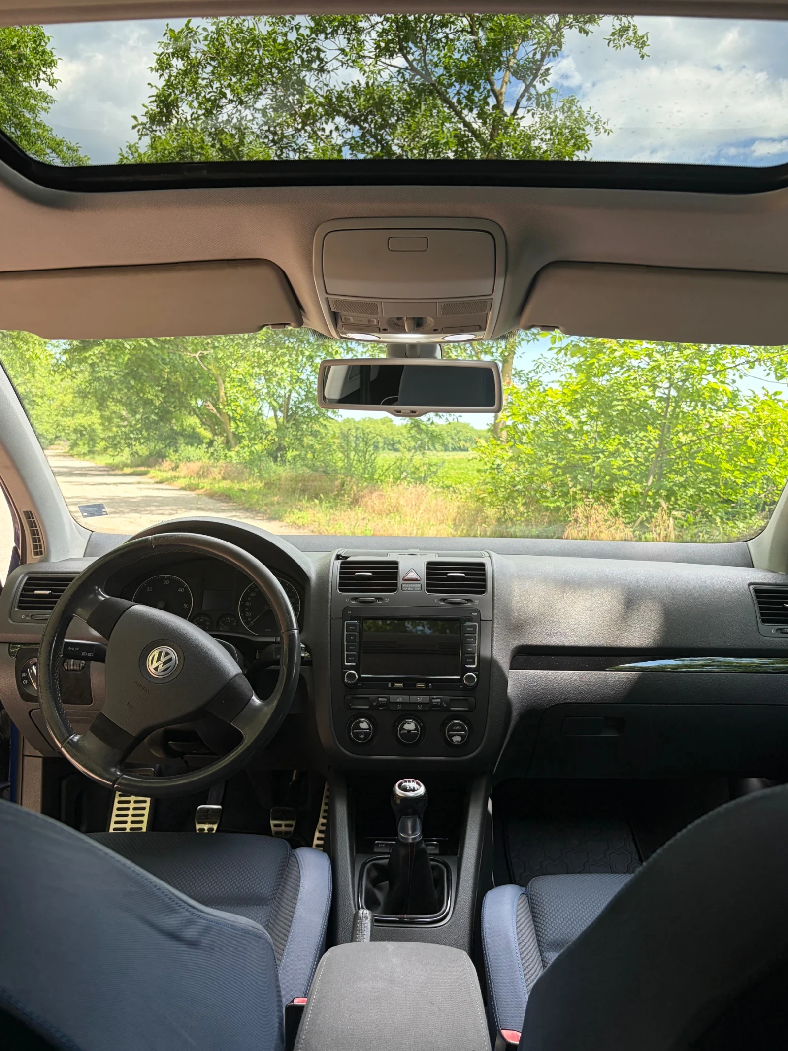 VW Golf Mk5 2.0TDI, снимка 8 - Автомобили и джипове - 54979922