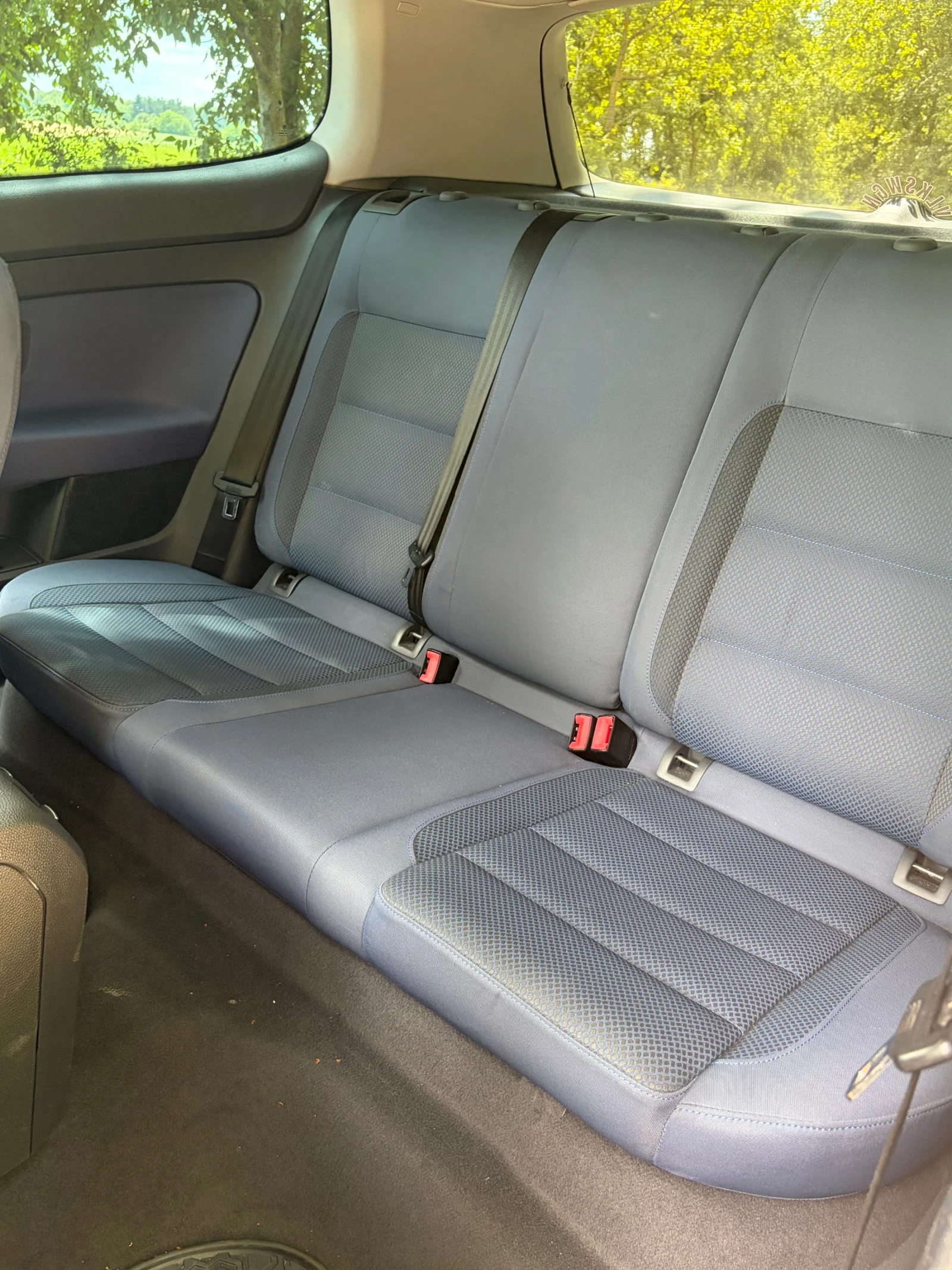 VW Golf Mk5 2.0TDI, снимка 7 - Автомобили и джипове - 54979922