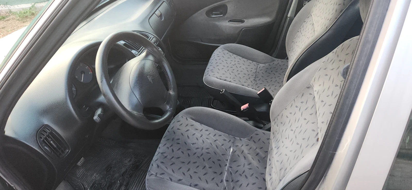 Citroen Saxo, снимка 5 - Автомобили и джипове - 55398526