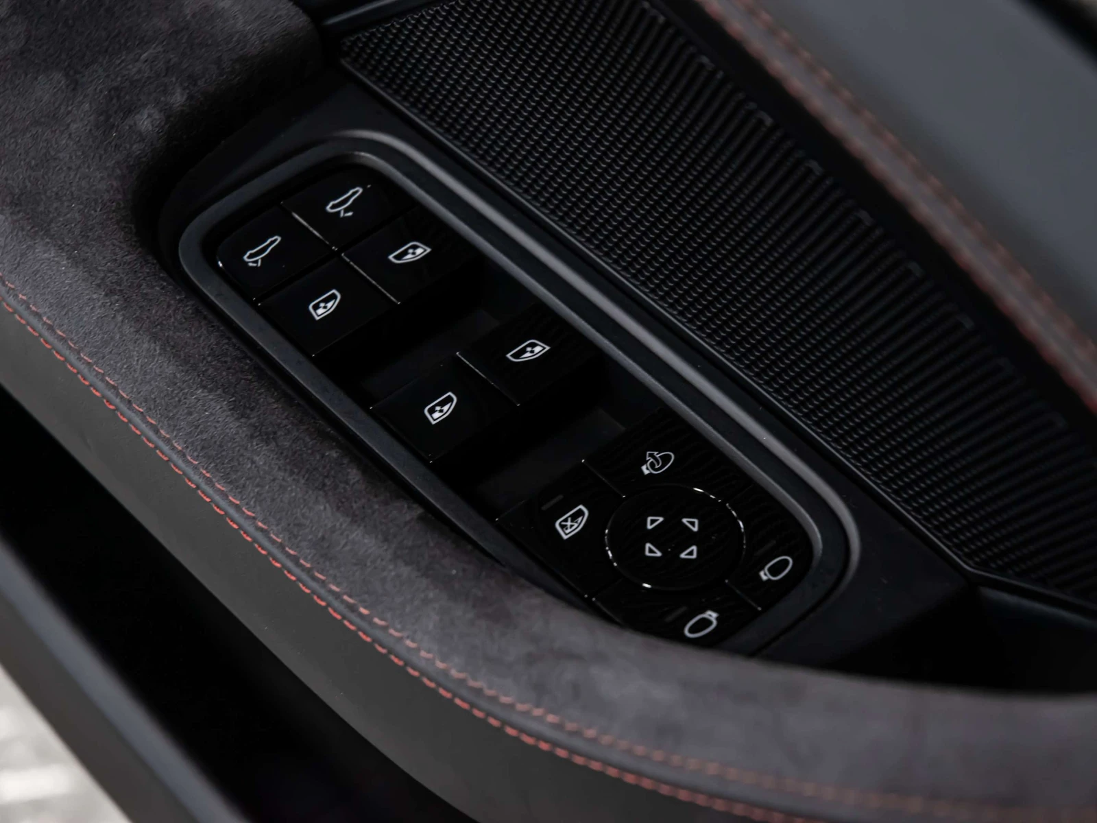 Porsche Panamera GTS, ЛИЗИНГ, ЦЕНА до БГ, снимка 14 - Автомобили и джипове - 55415747