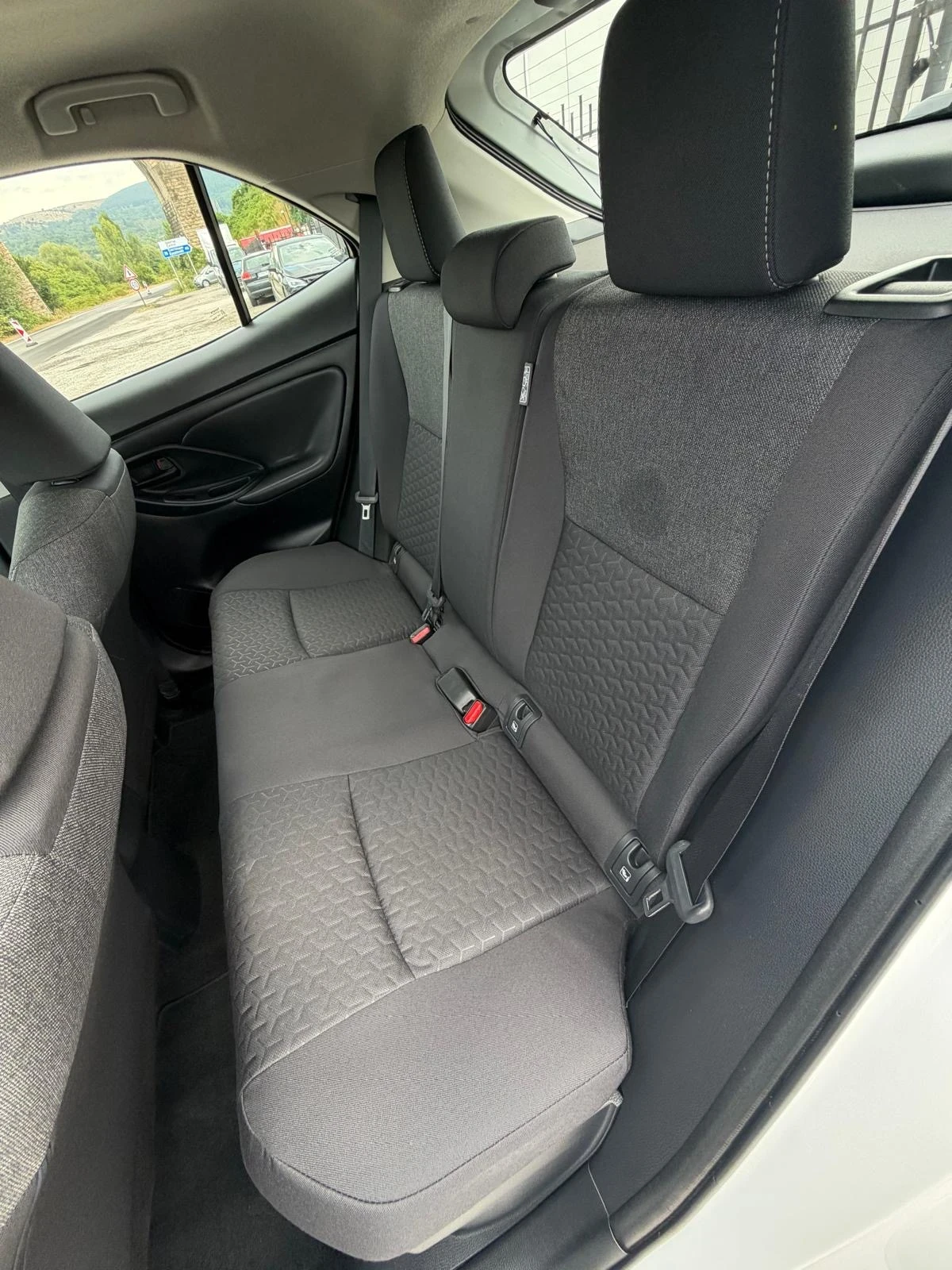 Toyota Yaris Cross 1.5 HYBRID , снимка 14 - Автомобили и джипове - 55426040