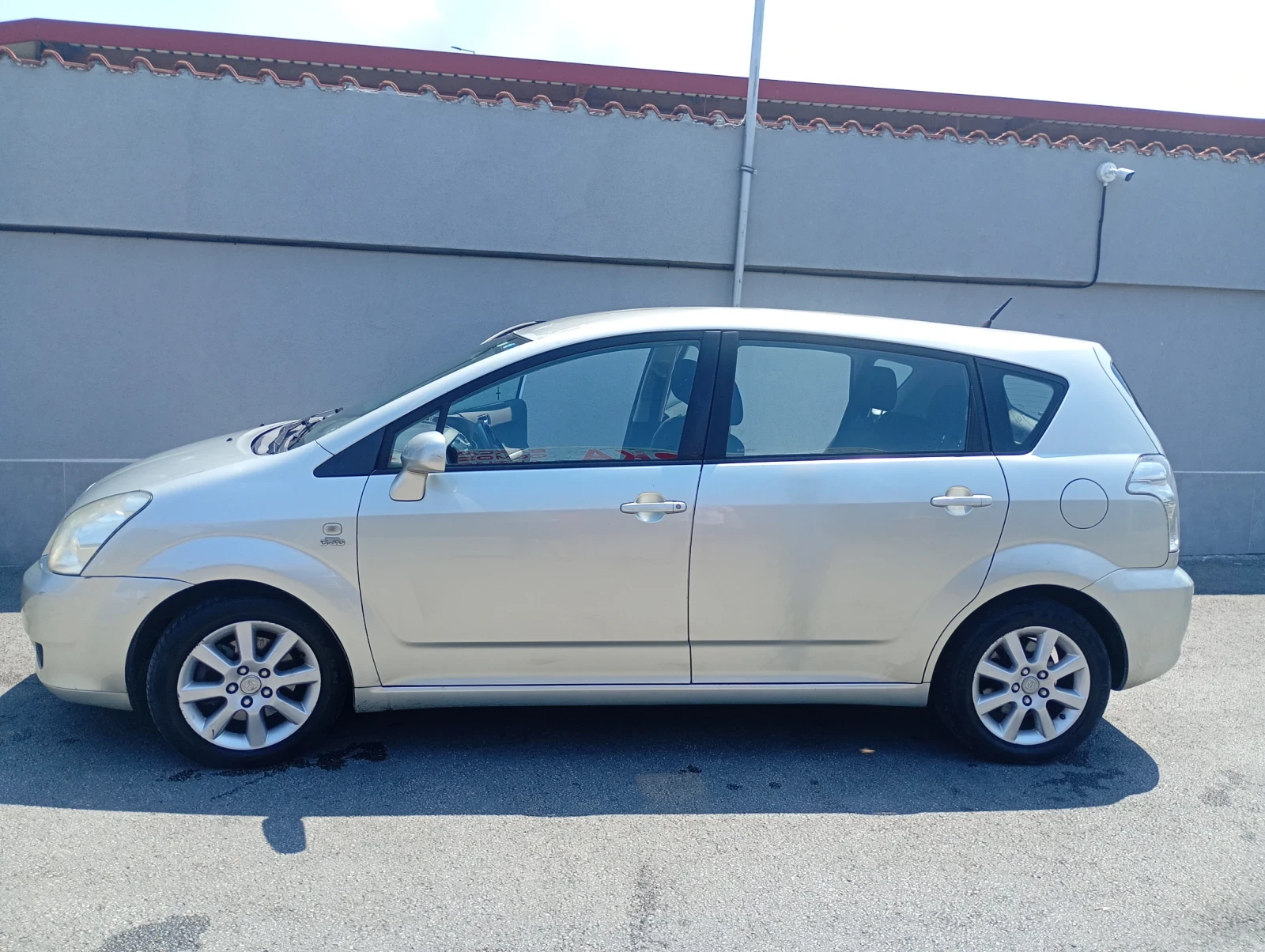 Toyota Corolla verso, снимка 4 - Автомобили и джипове - 55595750
