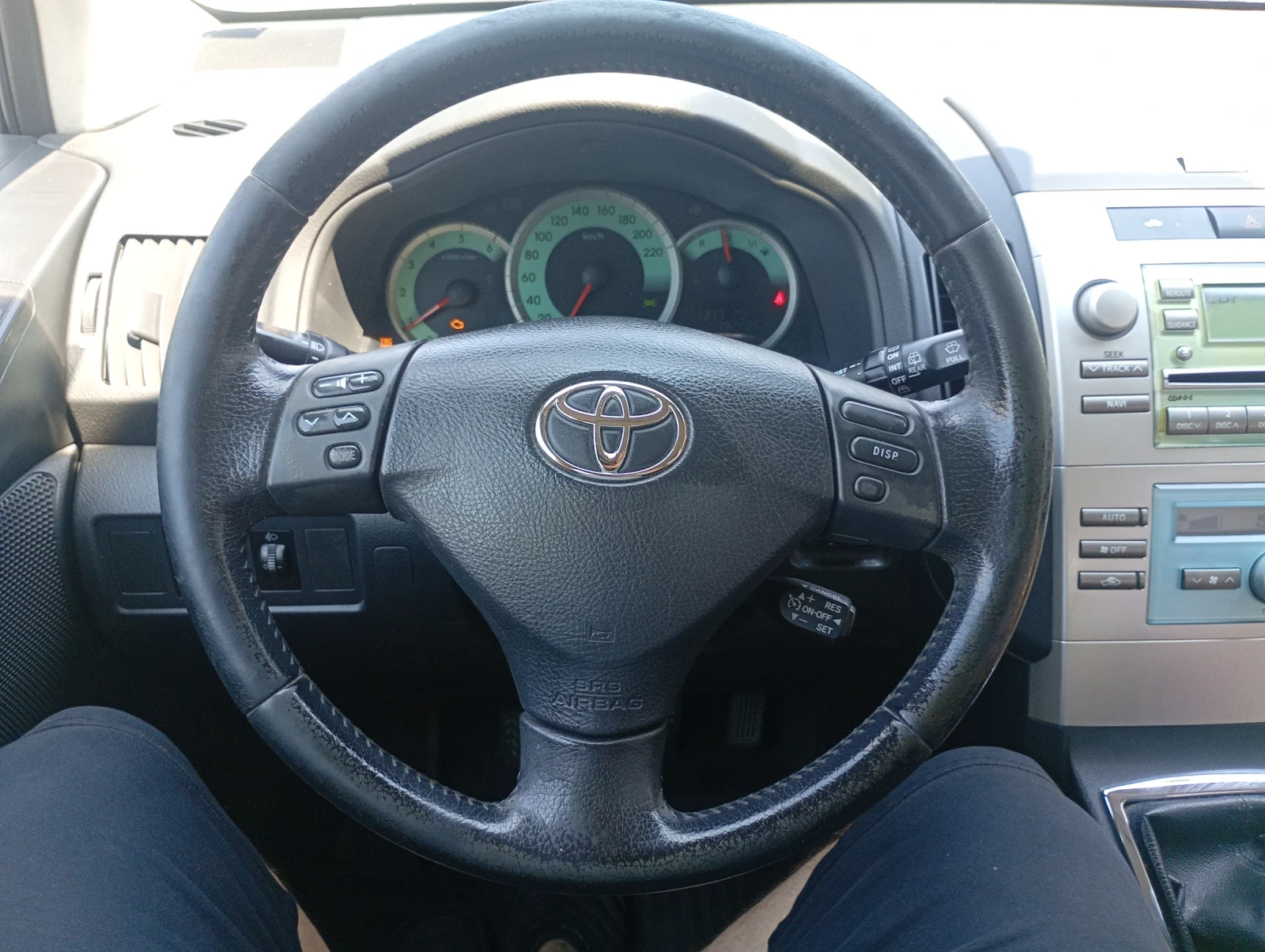 Toyota Corolla verso, снимка 10 - Автомобили и джипове - 55595750