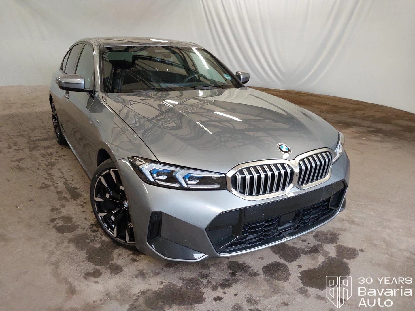 BMW 320 i Sportautomatic, снимка 4 - Автомобили и джипове - 56506243