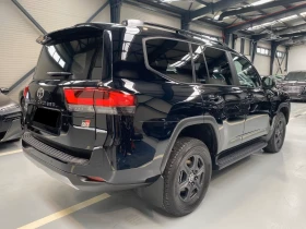 Toyota Land cruiser LC300* GR-SPORT* DISTR* MEMORY* 360CAM* JBL* , снимка 3