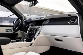 Rolls-Royce Cullinan 6.7 V12/ HEAD UP/ PANO/ TV/ - 353980 € - 16777464 15