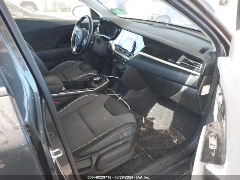 Kia Niro EV EX, снимка 10 - Автомобили и джипове - 47141611