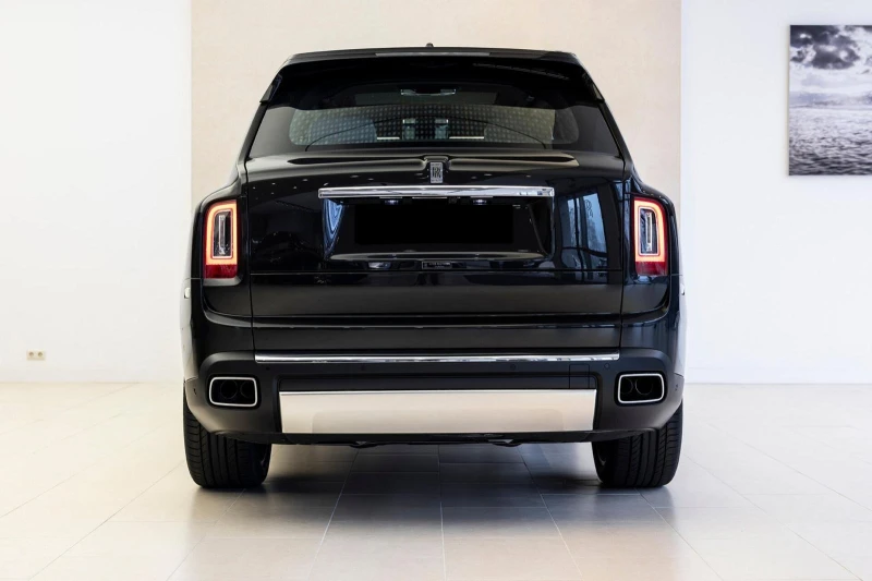 Rolls-Royce Cullinan 6.7 V12/ HEAD UP/ PANO/ TV/, снимка 6 - Автомобили и джипове - 51595198