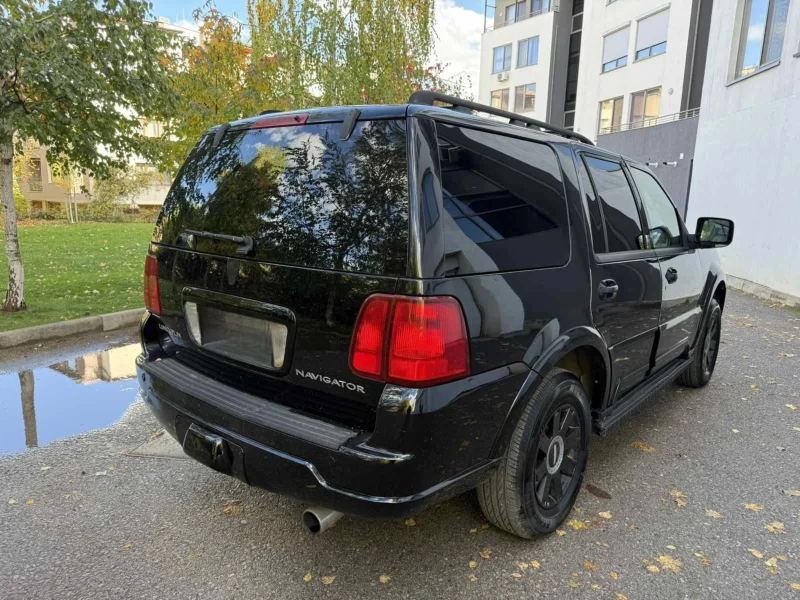 Lincoln Navigator 5.4i / ГАЗ / 6+ 1, снимка 7 - Автомобили и джипове - 52235293
