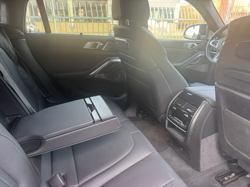 BMW X6 M60i xDrive M Sport , снимка 8 - Автомобили и джипове - 53281197