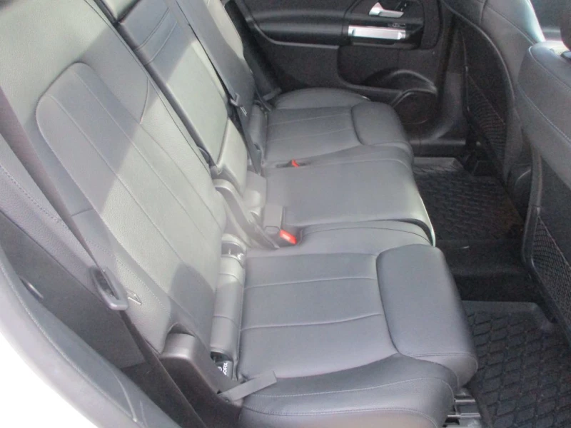Mercedes-Benz GLB, снимка 13 - Автомобили и джипове - 53342235