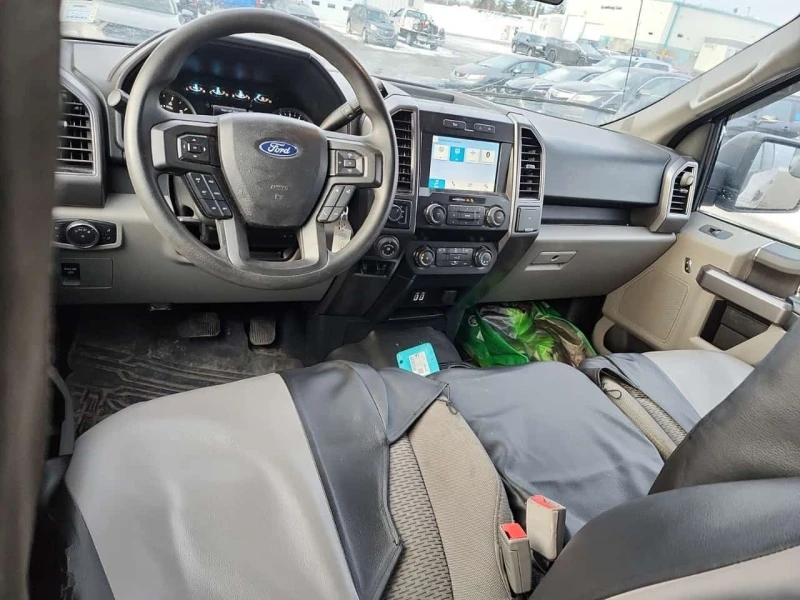 Ford F150 XL 4WD SuperCrew | ПОДГРЕВИ | CARFAX, снимка 2 - Автомобили и джипове - 53600360