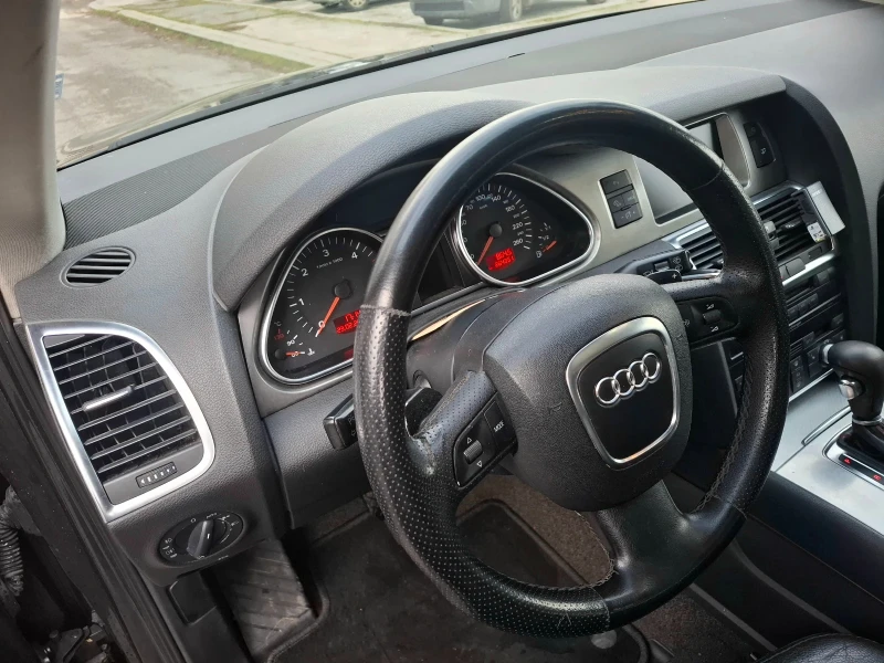 Audi Q7 3.0TDI, снимка 9 - Автомобили и джипове - 53597197