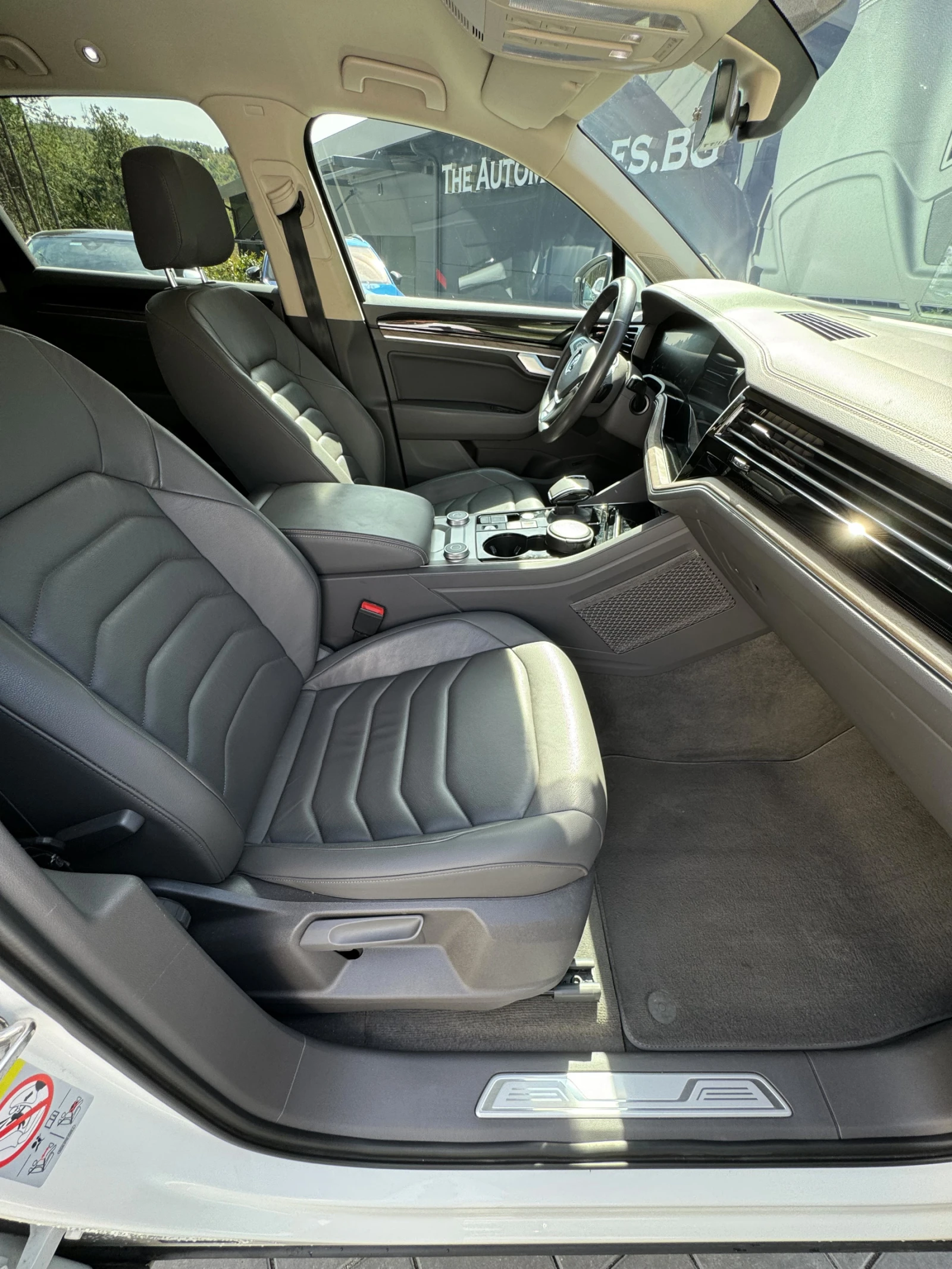 VW Touareg | Mobile.bg   12