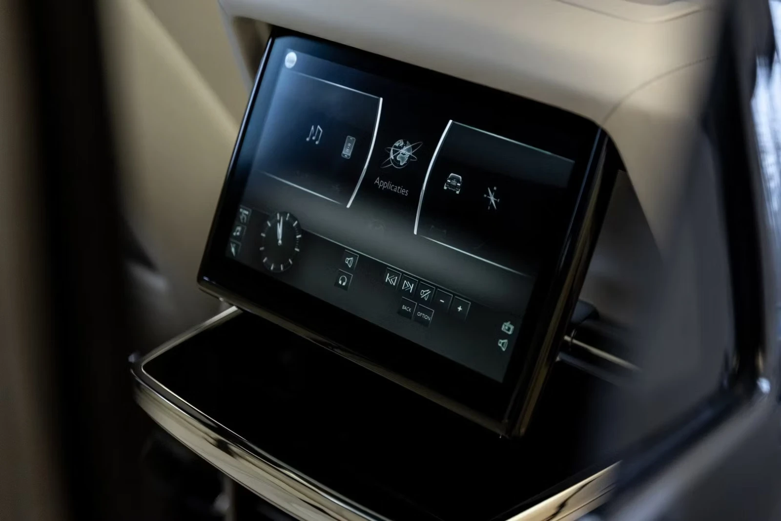 Rolls-Royce Cullinan 6.7 V12/ HEAD UP/ PANO/ TV/ | Mobile.bg   17