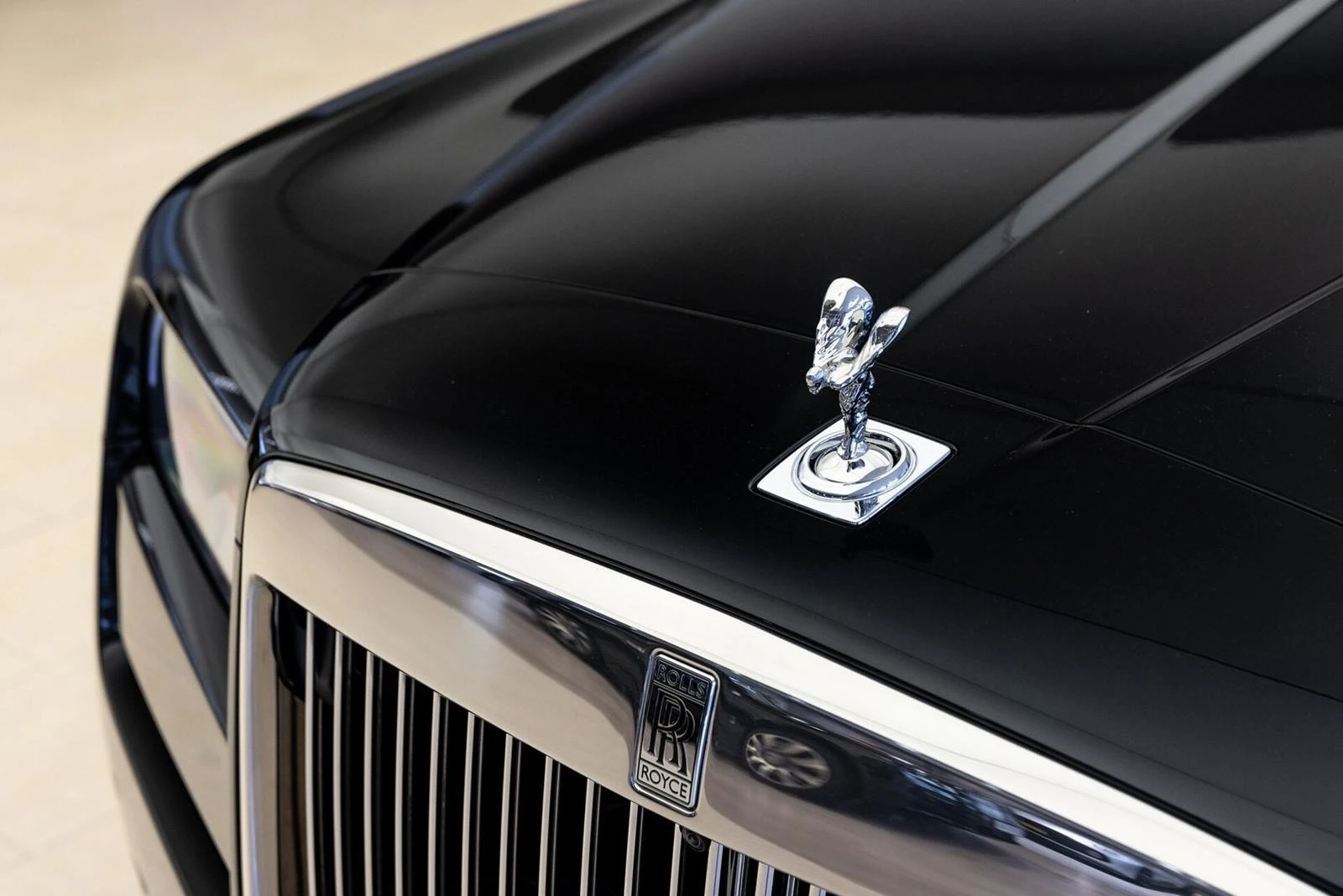 Rolls-Royce Cullinan 6.7 V12/ HEAD UP/ PANO/ TV/ - изображение 7