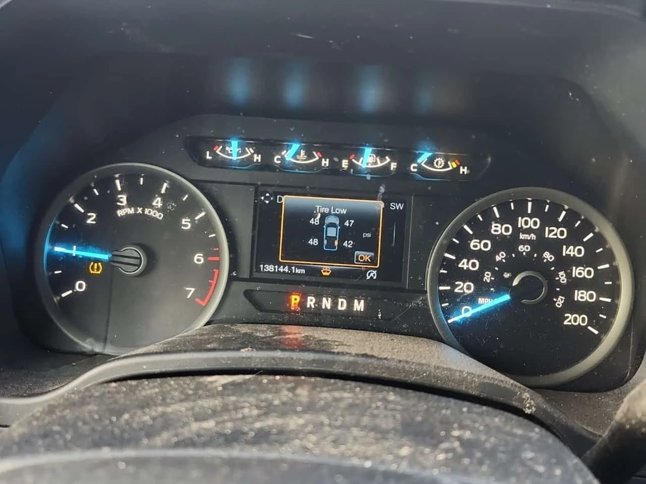 Ford F150 XL 4WD SuperCrew | �������� | CARFAX | Mobile.bg � ����������� 17