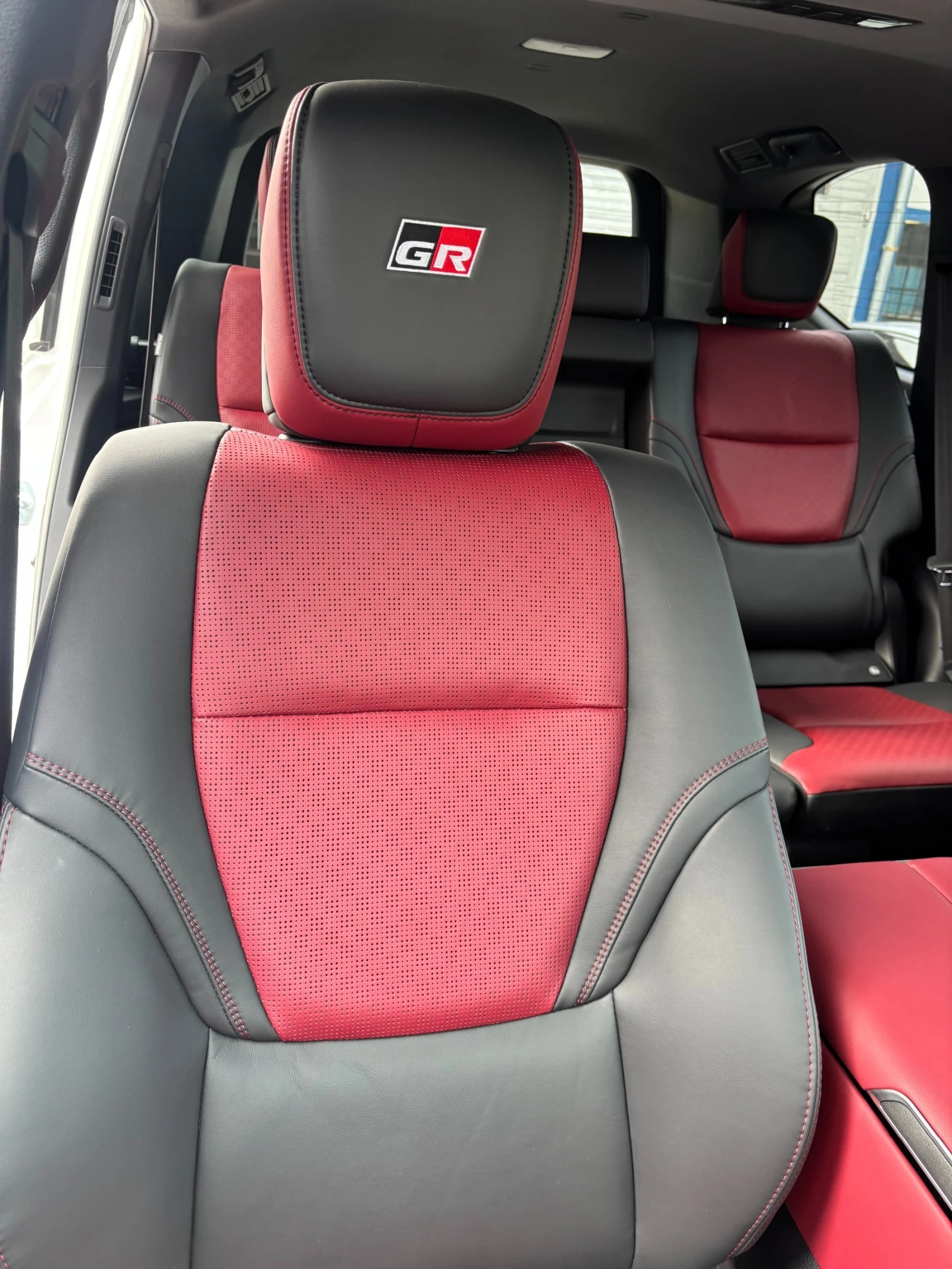 Toyota Land cruiser, снимка 12 - Автомобили и джипове - 53995396