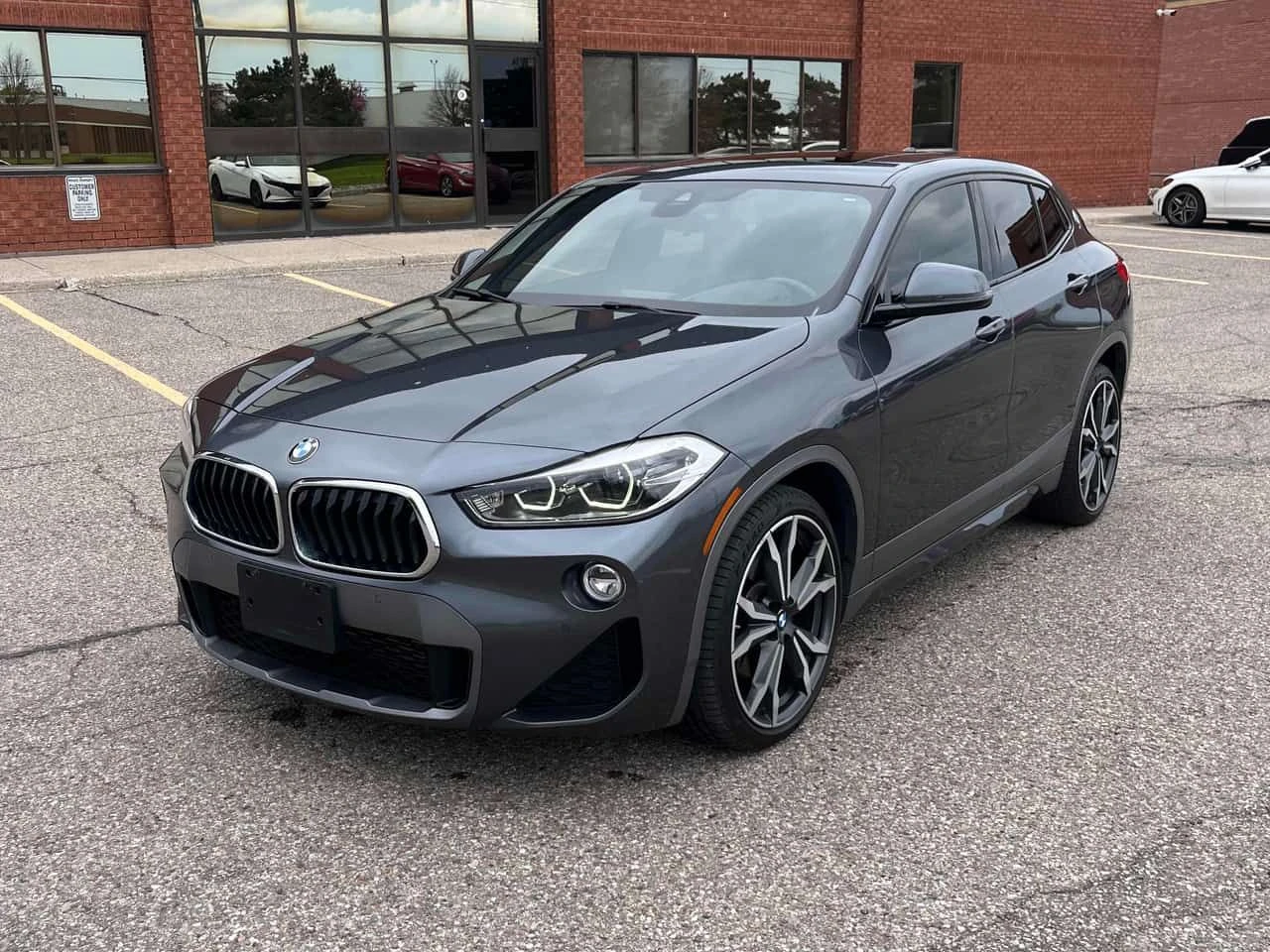 BMW X2 * xDrive28i * M-SPORT* HARMAN/KARDON* PANORAMA* 