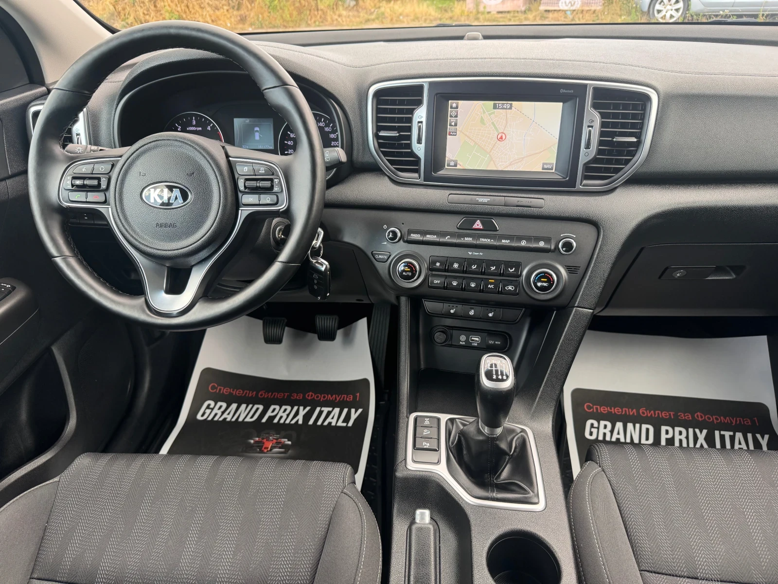 Kia Sportage 2.0CRDi 4x4, снимка 11 - Автомобили и джипове - 55452401