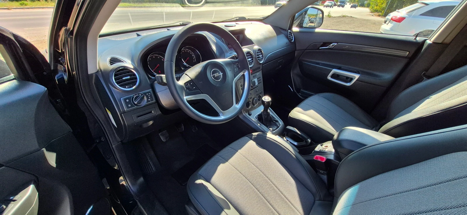 Opel Antara 2, 4i БЕНЗИН, снимка 8 - Автомобили и джипове - 55496760