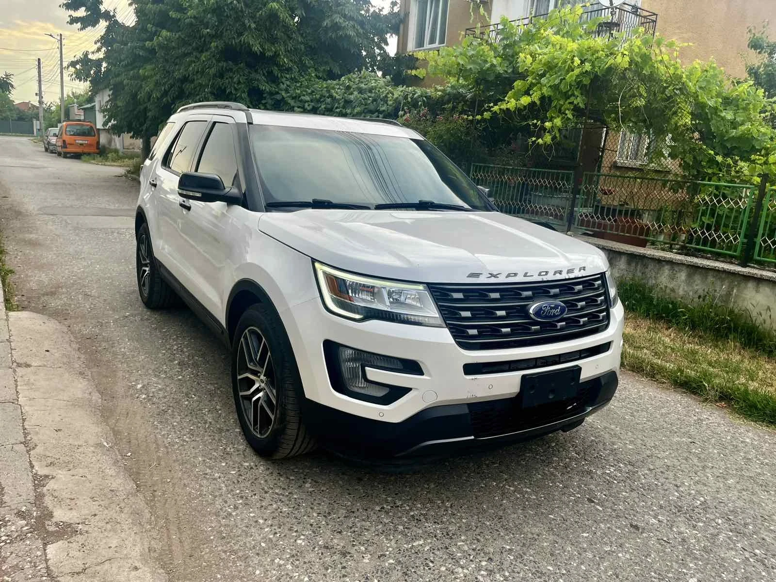 Ford Explorer 3.5 ECOBOOST, снимка 6 - Автомобили и джипове - 55647368