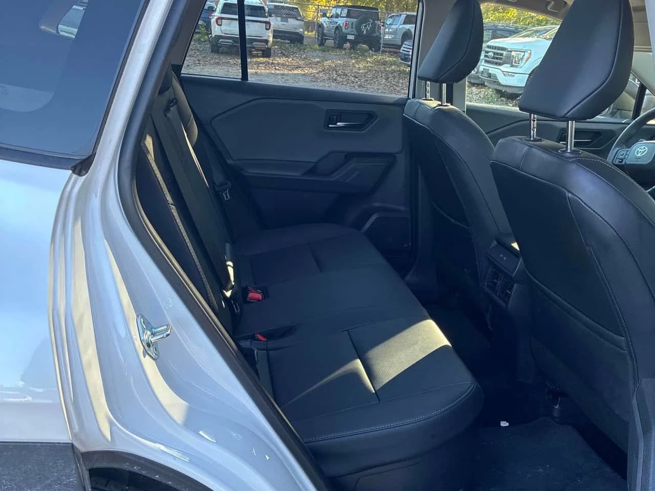 Toyota Rav4 XLE * ���� * BLIND SPOT * AWD * CARFAX *  | Mobile.bg � ����������� 10