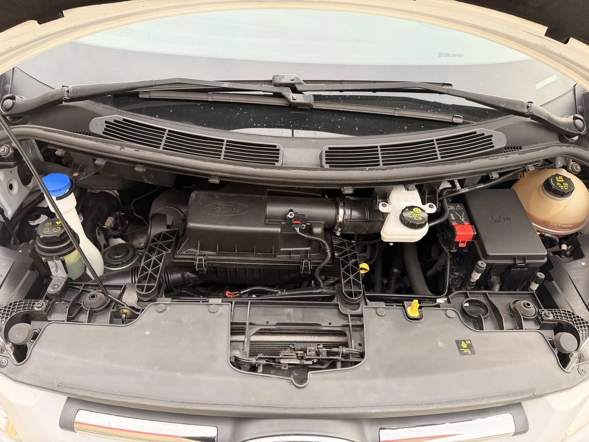 Ford Transit Custom L2H1 2.2tdci 155ks TREND, снимка 13 - Бусове и автобуси - 53889794