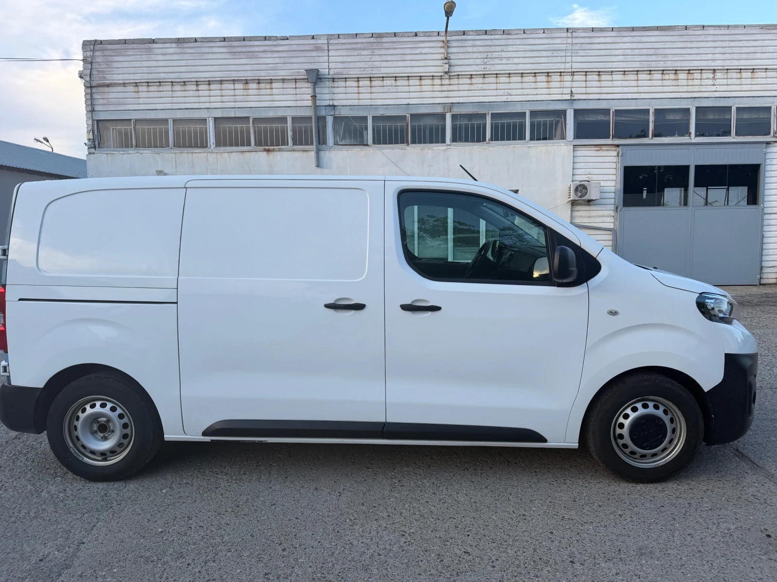 Peugeot Expert, снимка 4 - Бусове и автобуси - 55365597
