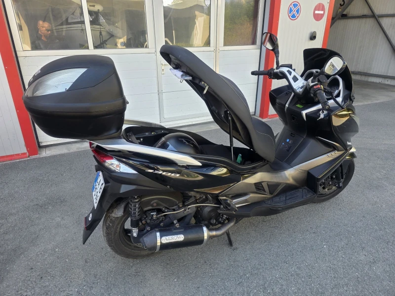 Kawasaki J300, снимка 8 - Мотоциклети и мототехника - 51603931