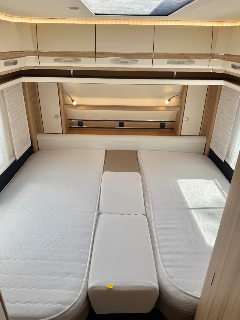 Каравана Fendt 515 Bianco Swiss Edition Климатик, Мувър, Тента, снимка 11 - Каравани и кемпери - 51042855