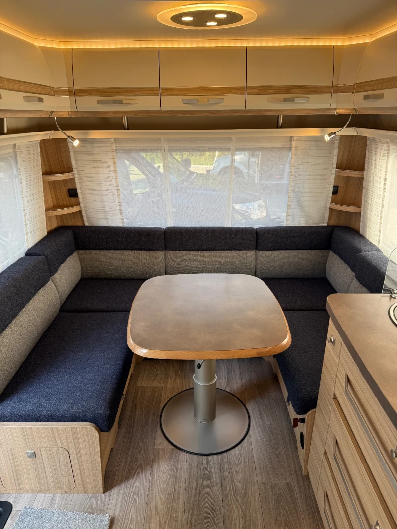 Каравана Fendt 515 Bianco Swiss Edition Климатик, Мувър, Тента, снимка 5 - Каравани и кемпери - 51042855