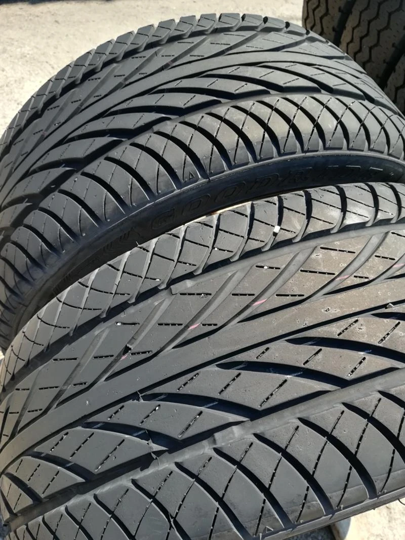 Гуми Летни 215/40R17, снимка 3 - Гуми и джанти - 28471290