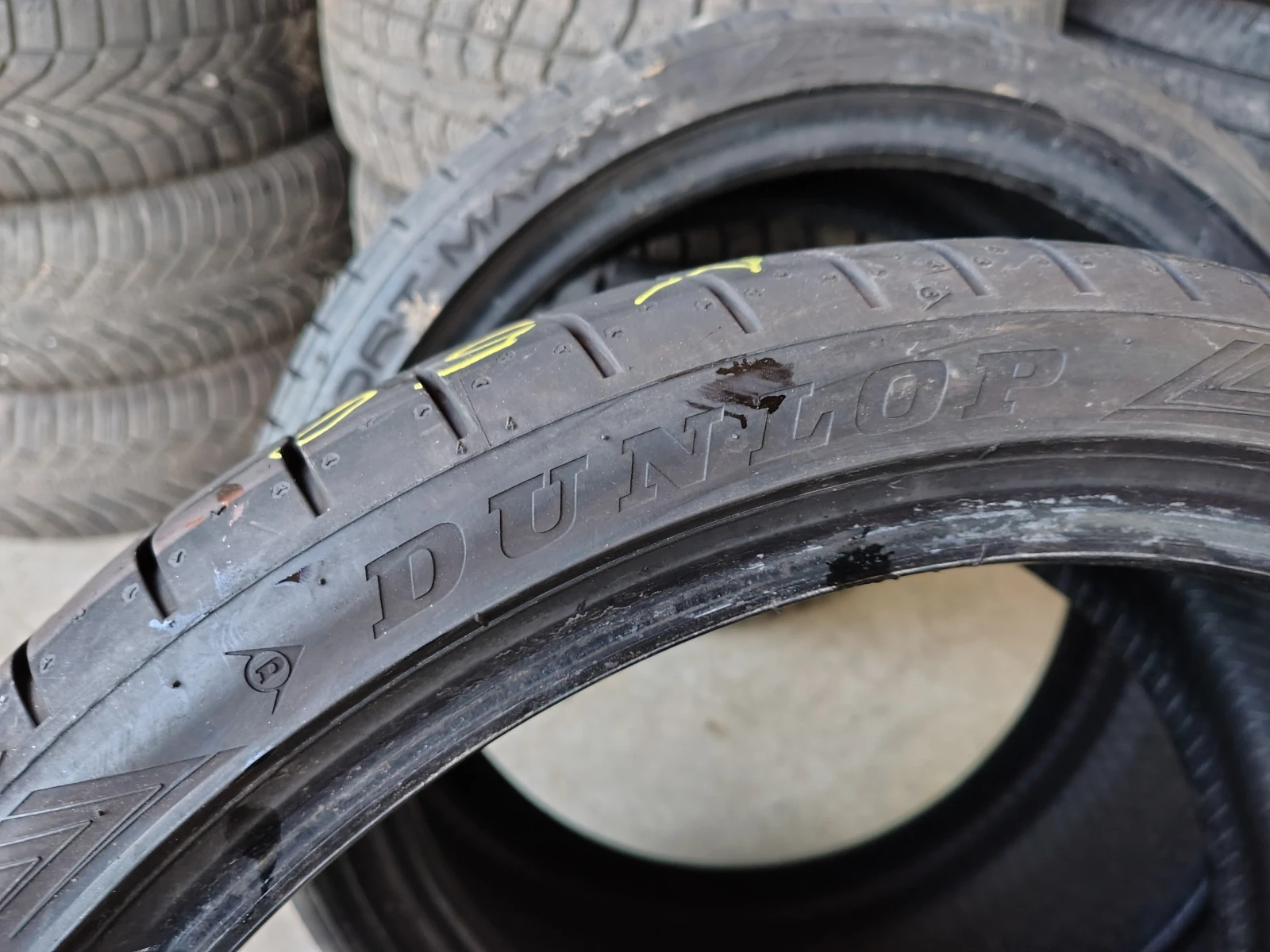 Гуми Летни 225/35R18, снимка 3 - Гуми и джанти - 53729883