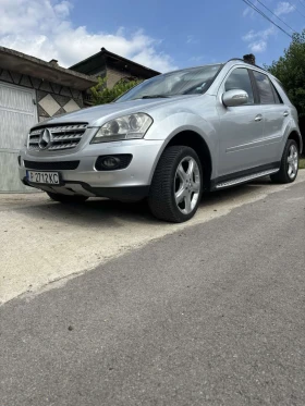     Mercedes-Benz 320