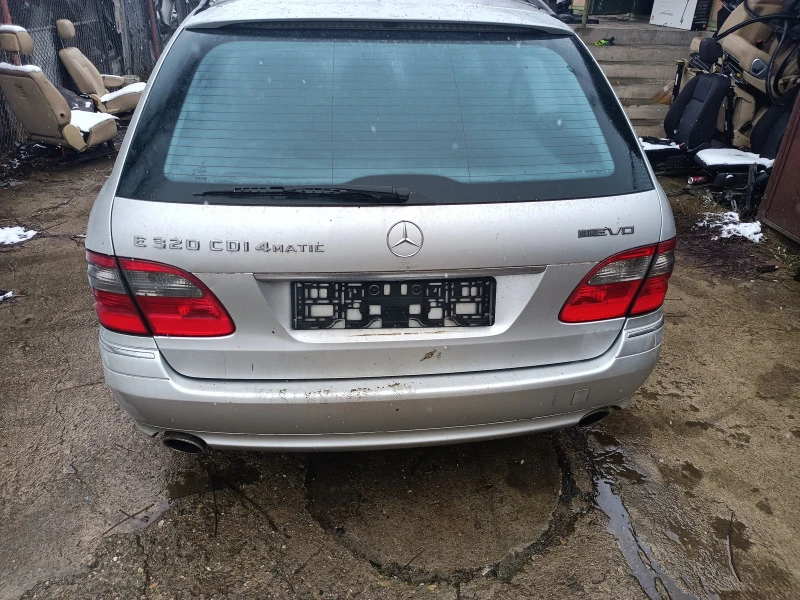 Mercedes-Benz E 320 320cdi v6 4matic, снимка 4 - Автомобили и джипове - 21844365