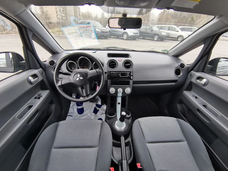 Mitsubishi Colt 1.5i Automatic, снимка 13 - Автомобили и джипове - 44613302