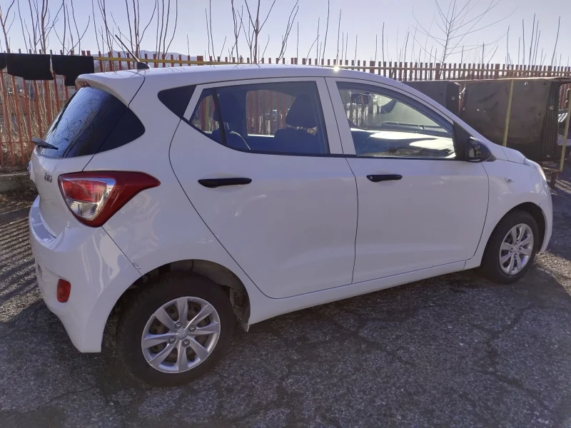 Hyundai I10, снимка 5 - Автомобили и джипове - 48762140