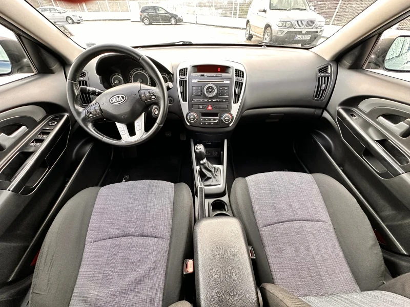 Kia Ceed 1.6 crdi, снимка 12 - Автомобили и джипове - 49546480